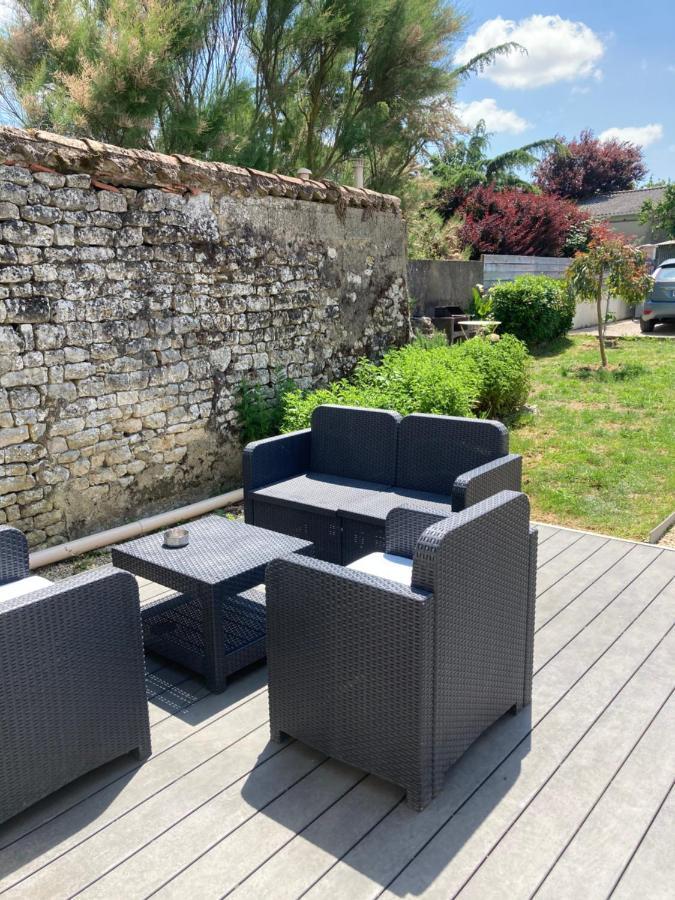 Gite La Bulle Avec Jardin A 15 Min Des Plages Saint-Benoist-sur-Mer Exterior photo